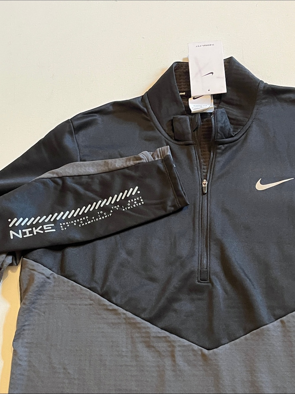 Nike Running Pullover Mens M Black Gray 1/2 Zip Therma-fit Dry Shirt HV2671 $85